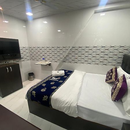 Hotel O Sai Residency ムンバイ エクステリア 写真